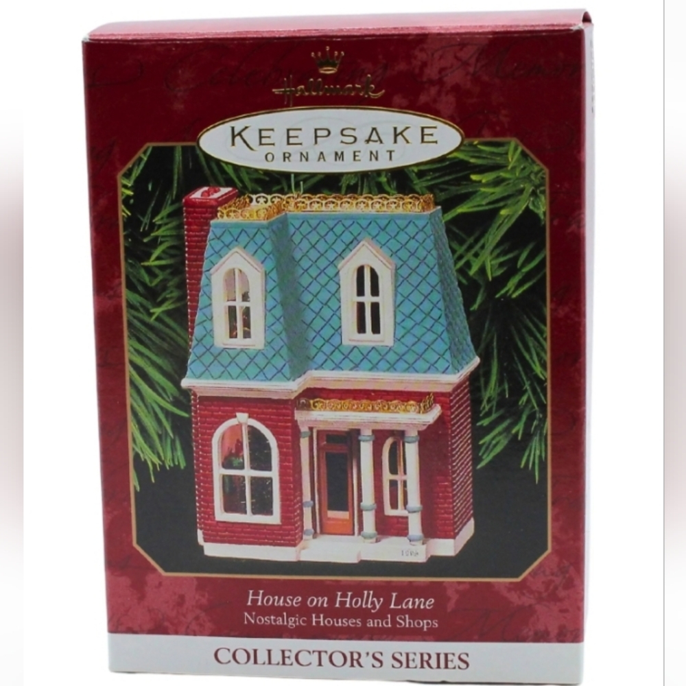 1999 House On Holly Lane Hallmark Keepsake Ornament Nostalgic Houses & Shops